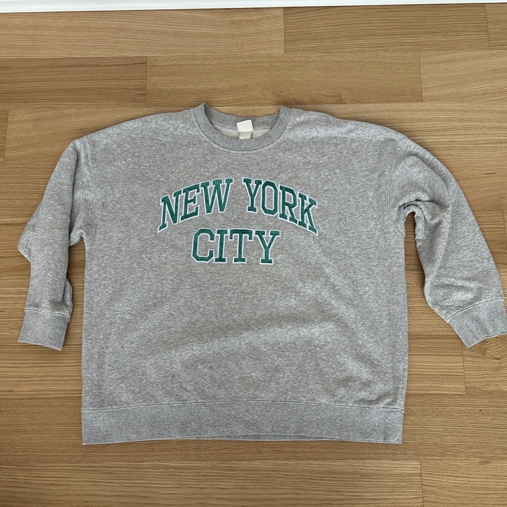 H&M Gray Crewneck Sweatshirt with Green 'New York City' Lettering